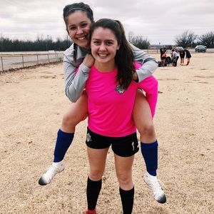 Meet your Posher, Melanie